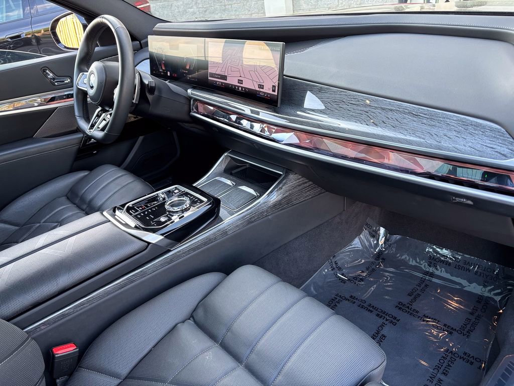 Certified 2023 BMW 760i xDrive image 36