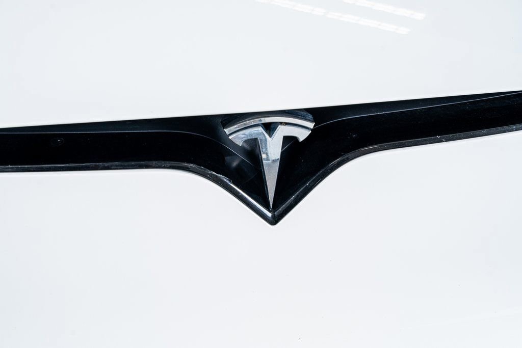 Used 2022 Tesla Model S image 14