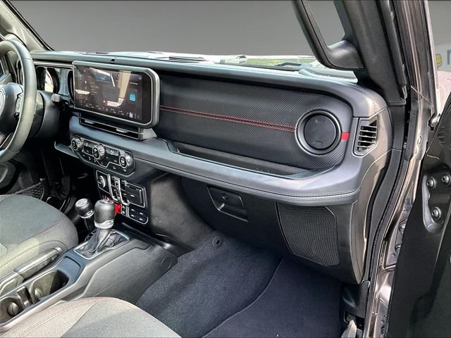 Used 2024 Jeep Wrangler Unlimited Rubicon AWD/4WD image 17