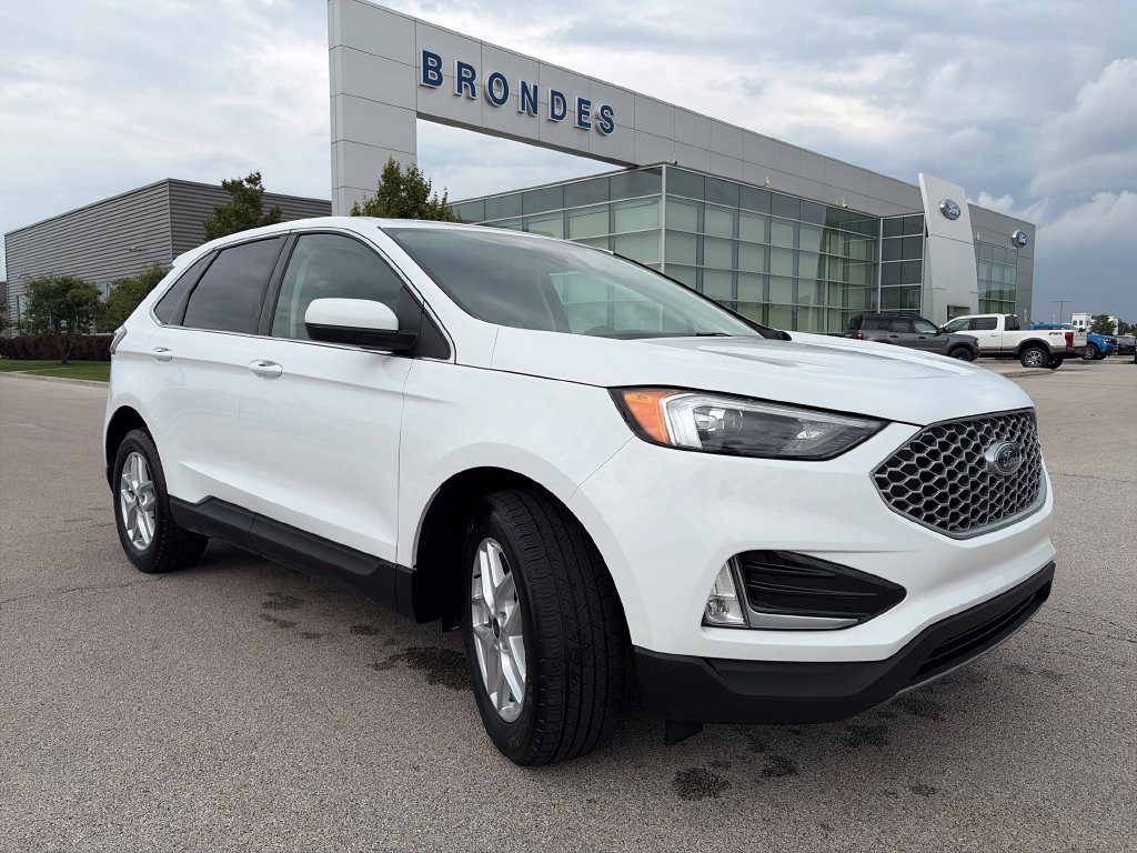 Used 2024 Ford Edge SEL w/ Convenience Package