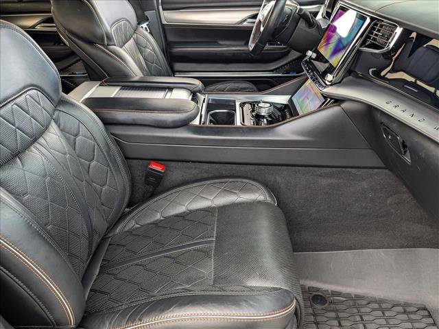 Used 2023 Jeep Grand Wagoneer Series III image 24