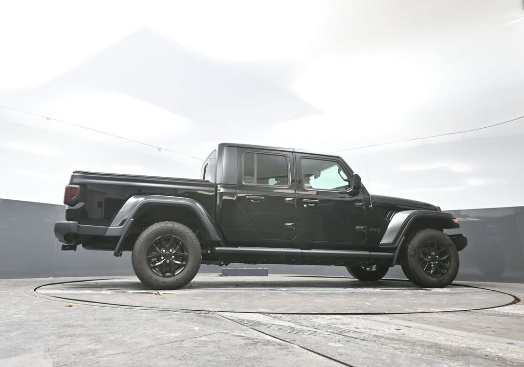 Used 2023 Jeep Gladiator Sport image 50
