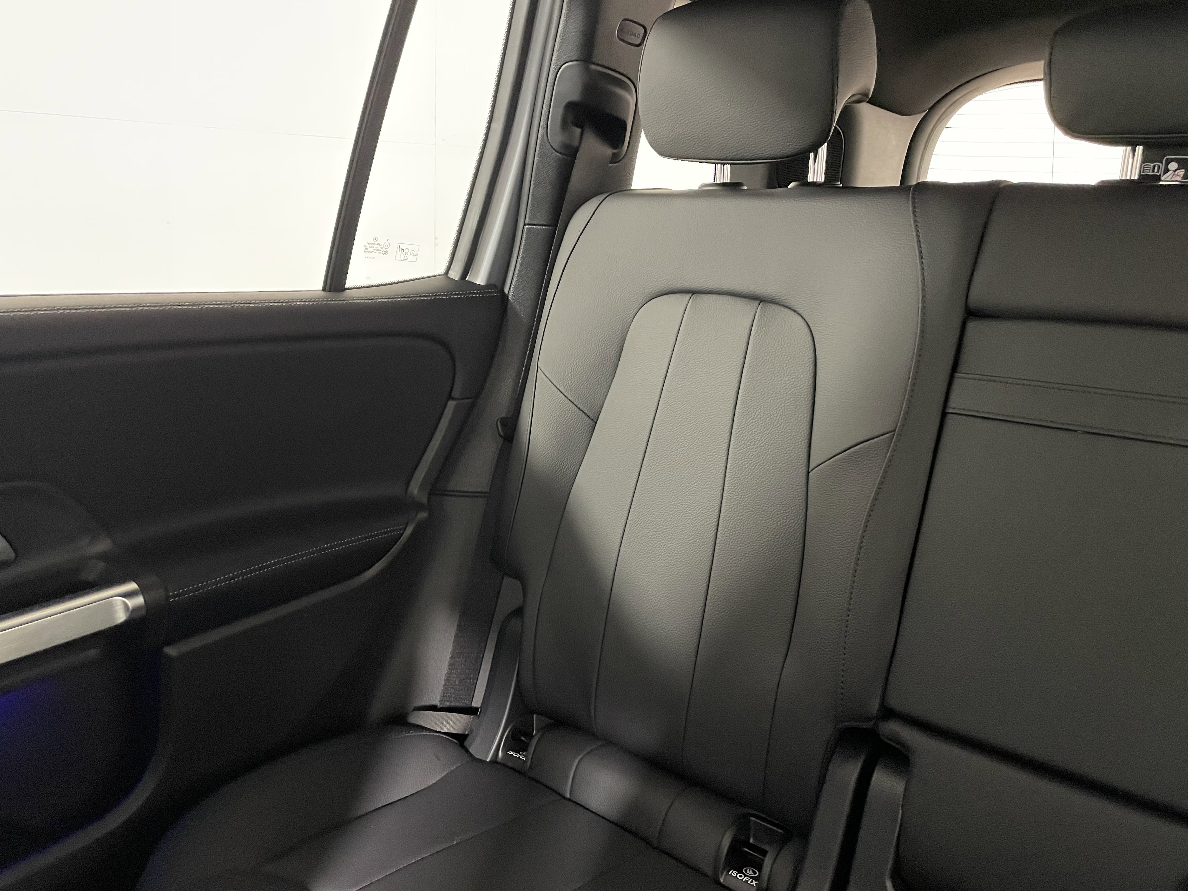 New 2026 Mercedes-Benz GLB 250 image 13