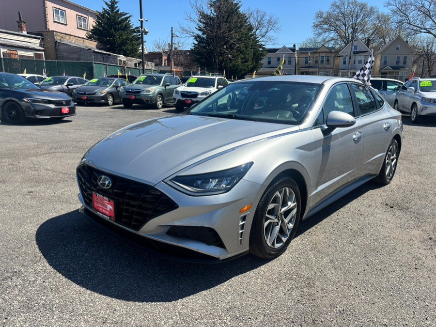 Used 2020 Hyundai Sonata SEL w/ Convenience Package FWD image 2