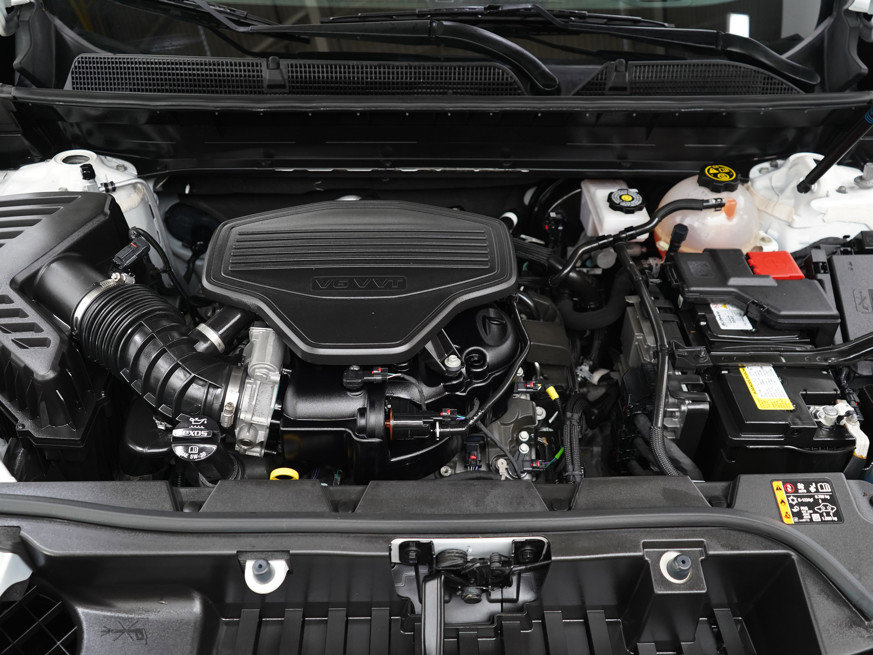 Used 2023 GMC Acadia SLT image 34