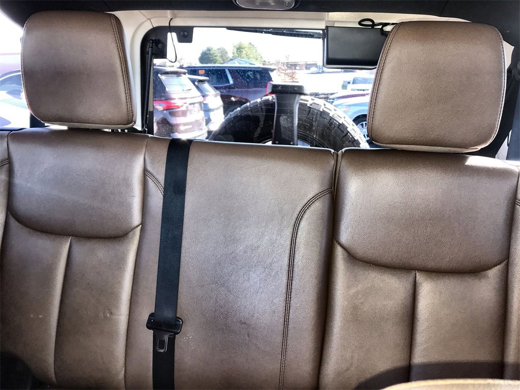 Used 2016 Jeep Wrangler Unlimited Sahara image 21