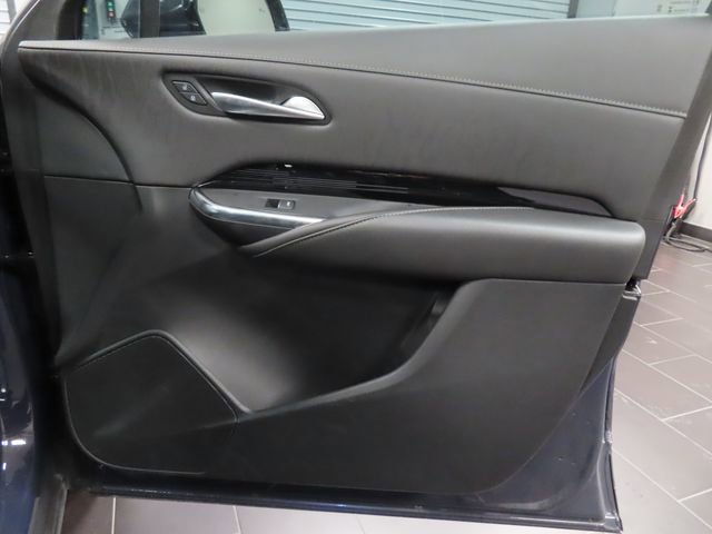 Used 2024 Cadillac XT4 Luxury w/ Cold Weather Package image 12