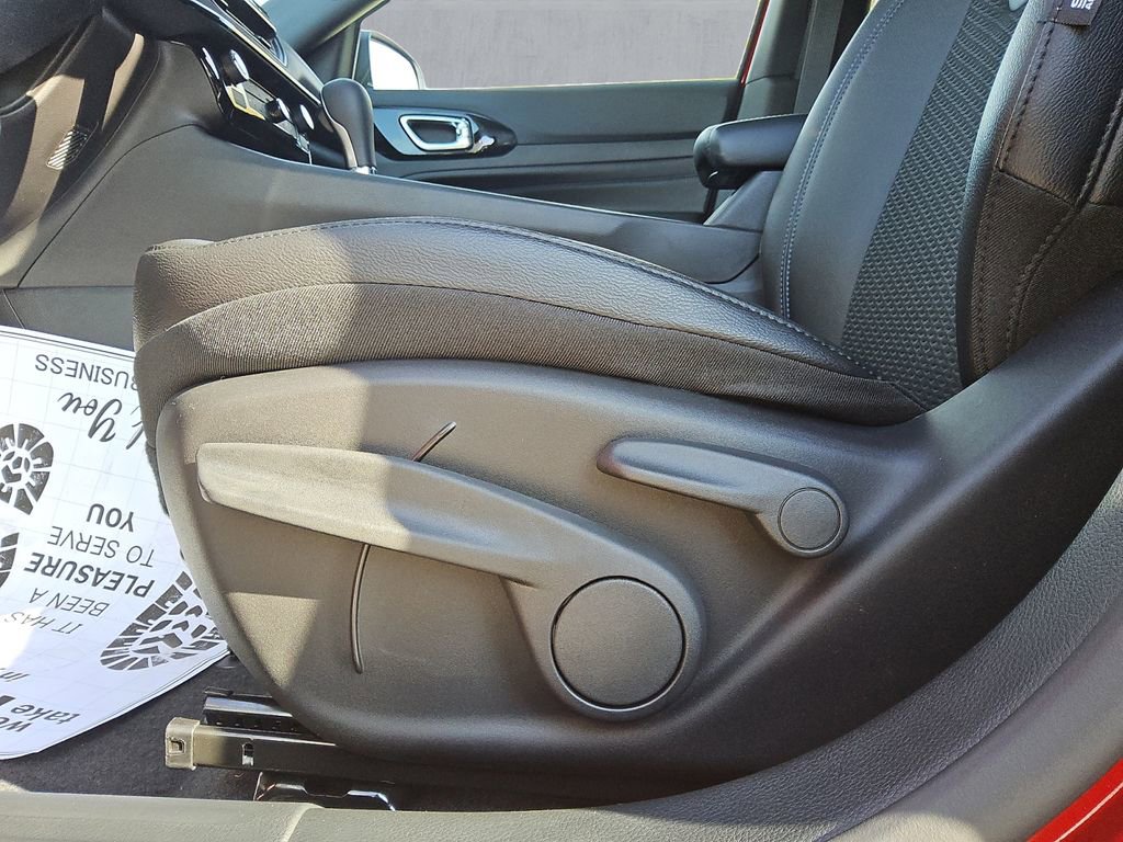 New 2026 Jeep Compass Latitude image 16