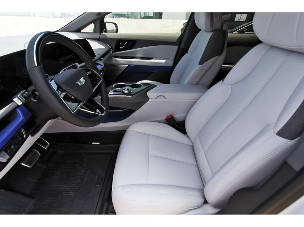 New 2027 Cadillac Optiq Luxury AWD/4WD image 6