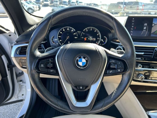 Used 2018 BMW 530i RWD image 17