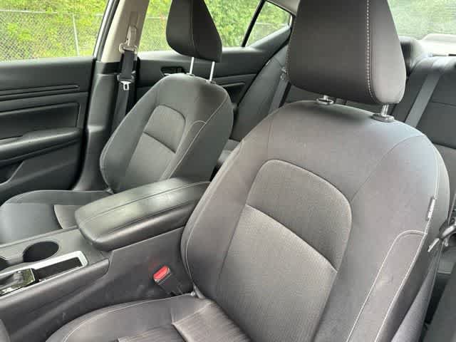 Used 2022 Nissan Altima 2.5 S FWD image 4