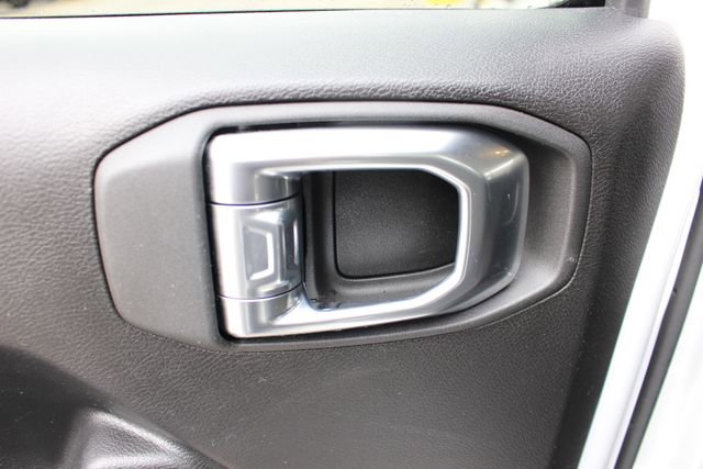 Used 2023 Jeep Gladiator Mojave w/ Cold Weather Group image 34