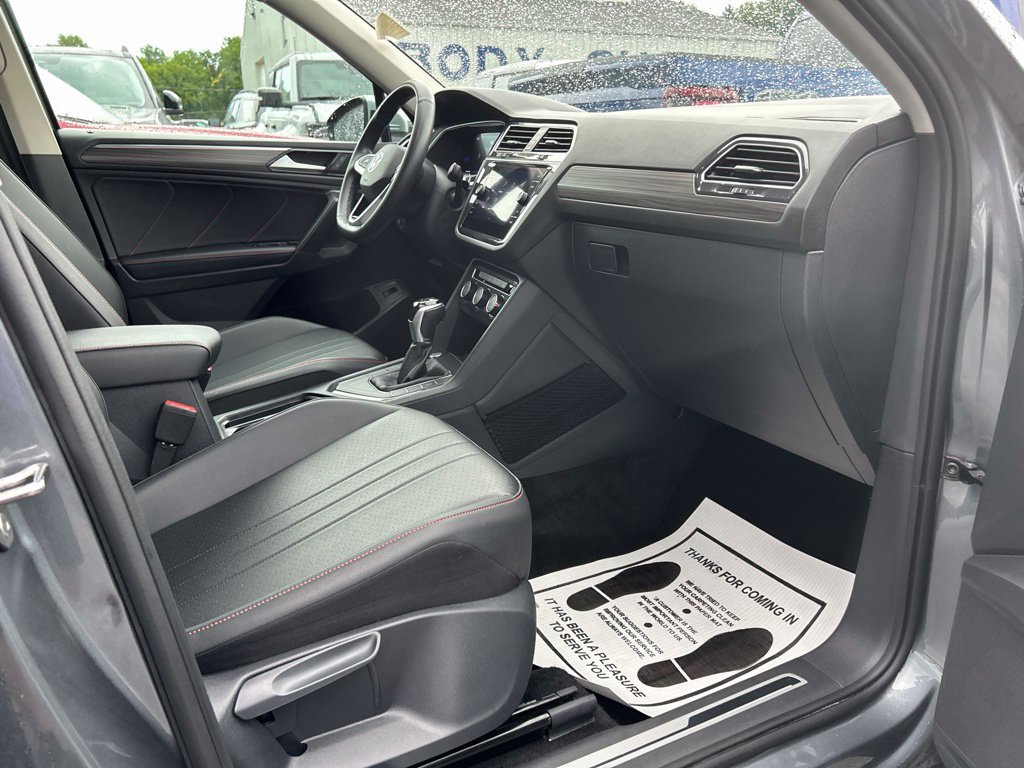 Used 2024 Volkswagen Tiguan Wolfsburg Edition FWD image 50
