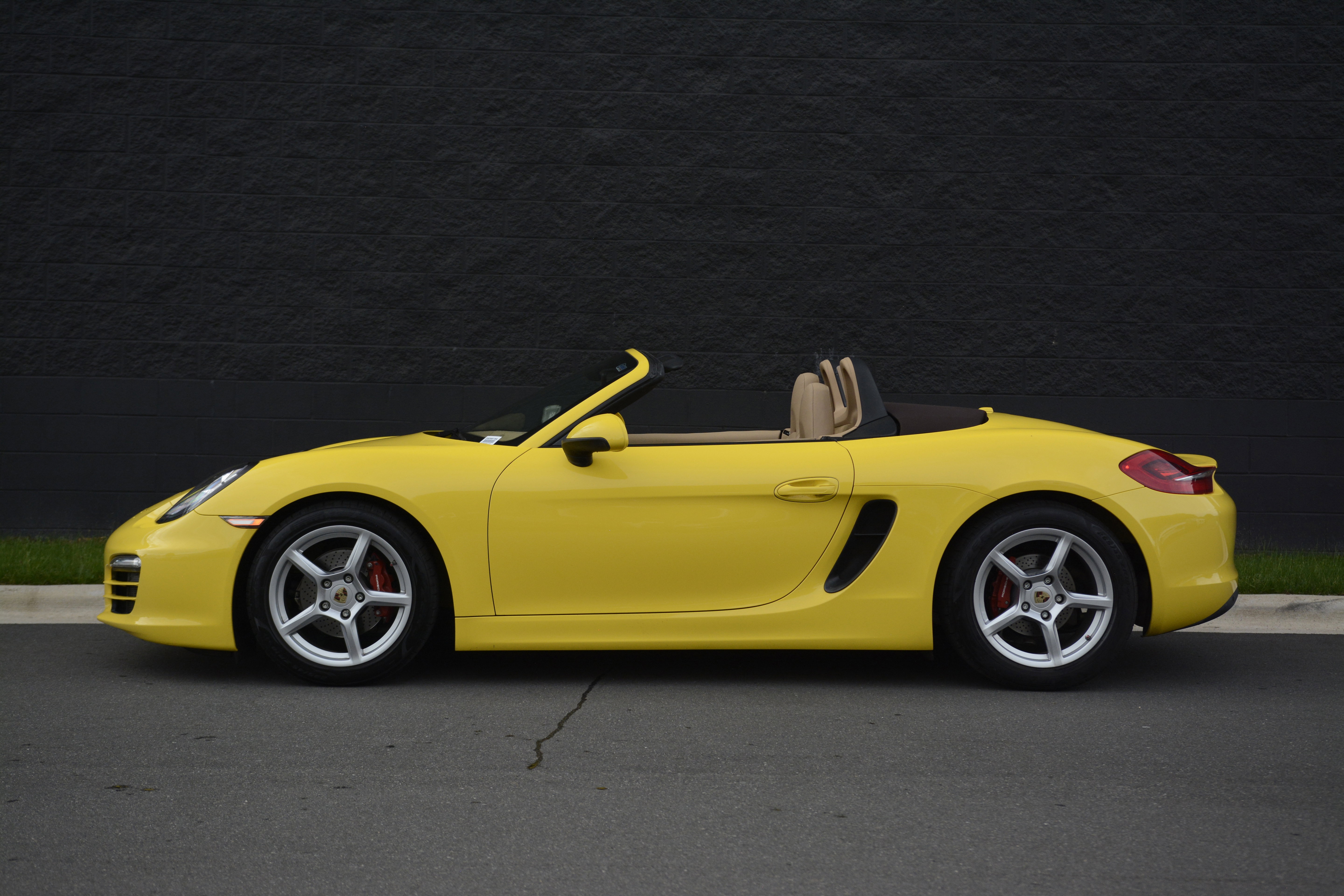 Used 2013 Porsche Boxster RWD image 2