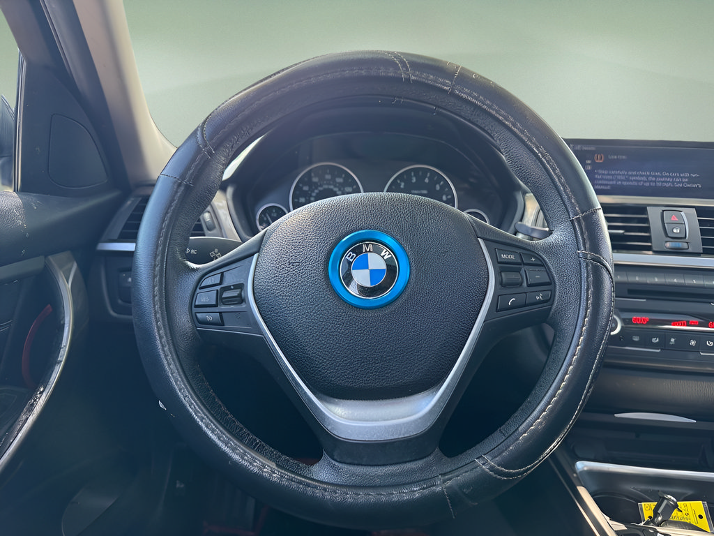 Used 2013 BMW 328i xDrive Sedan AWD/4WD image 15