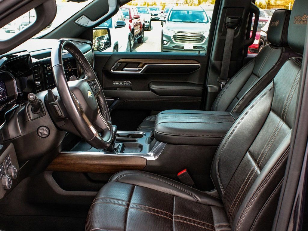 Used 2023 Chevrolet Silverado 1500 High Country w/ High Country Premium Package image 30
