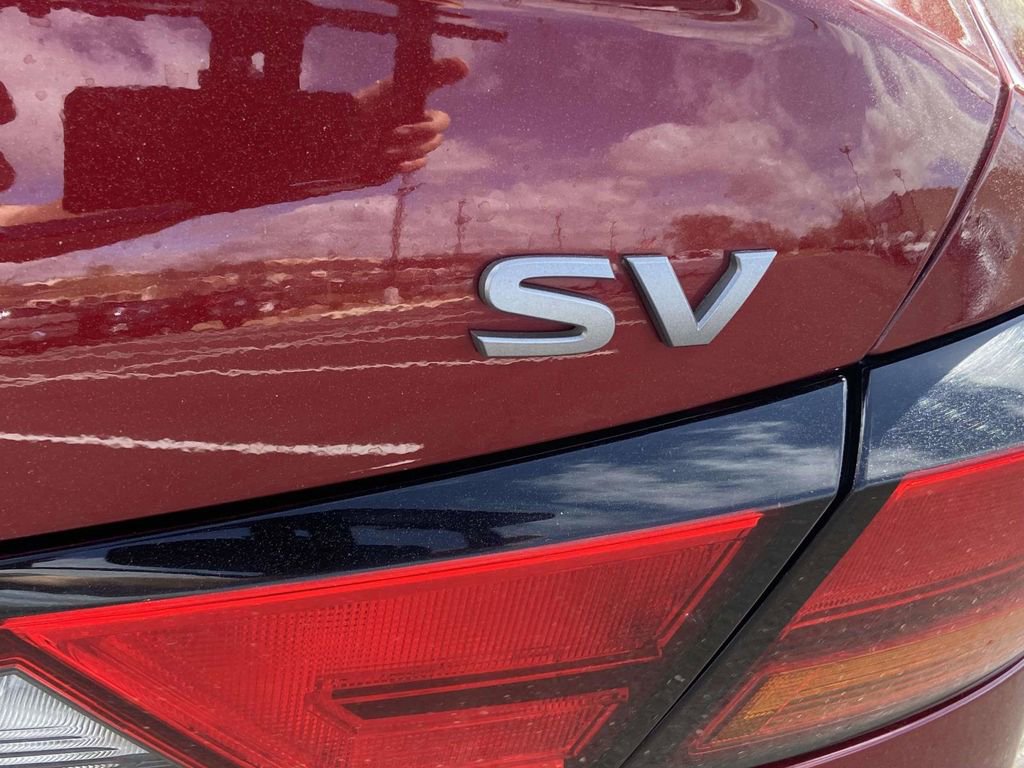 Used 2024 Nissan Altima 2.5 SV FWD image 11