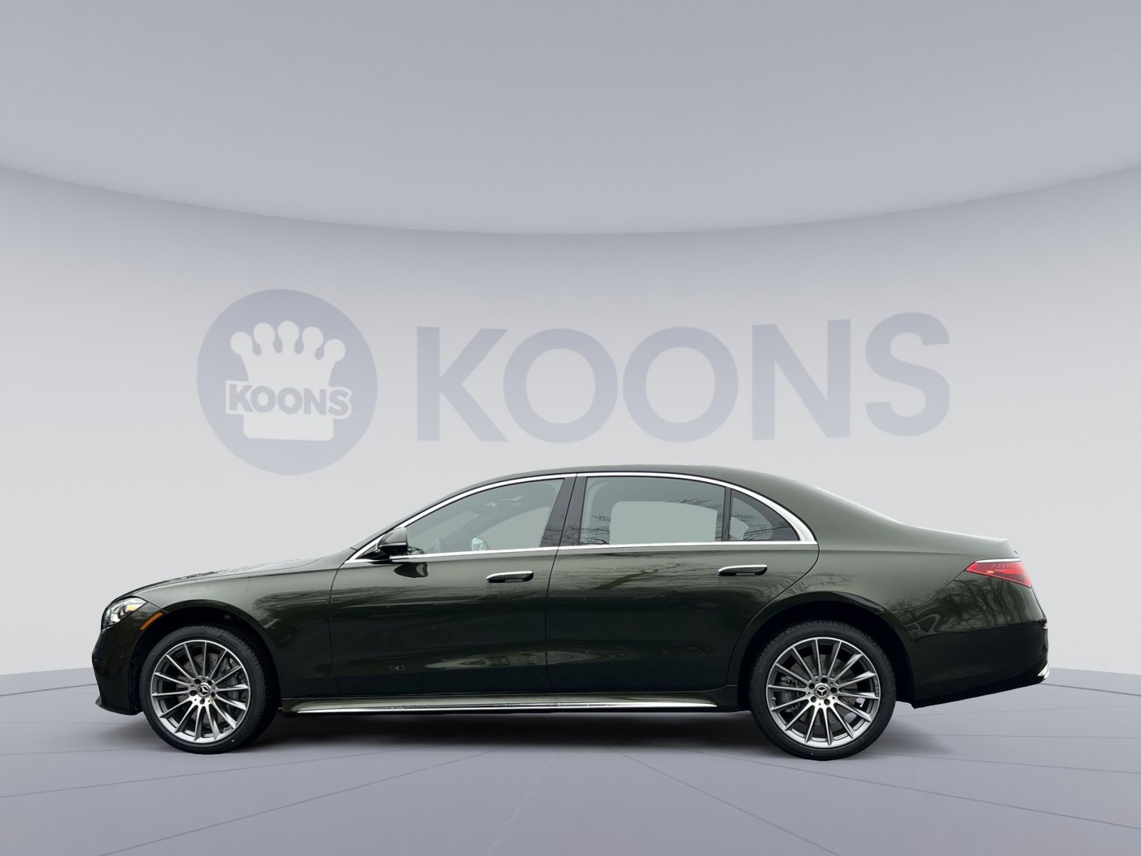 New 2026 Mercedes-Benz S 580 4MATIC Sedan image 2