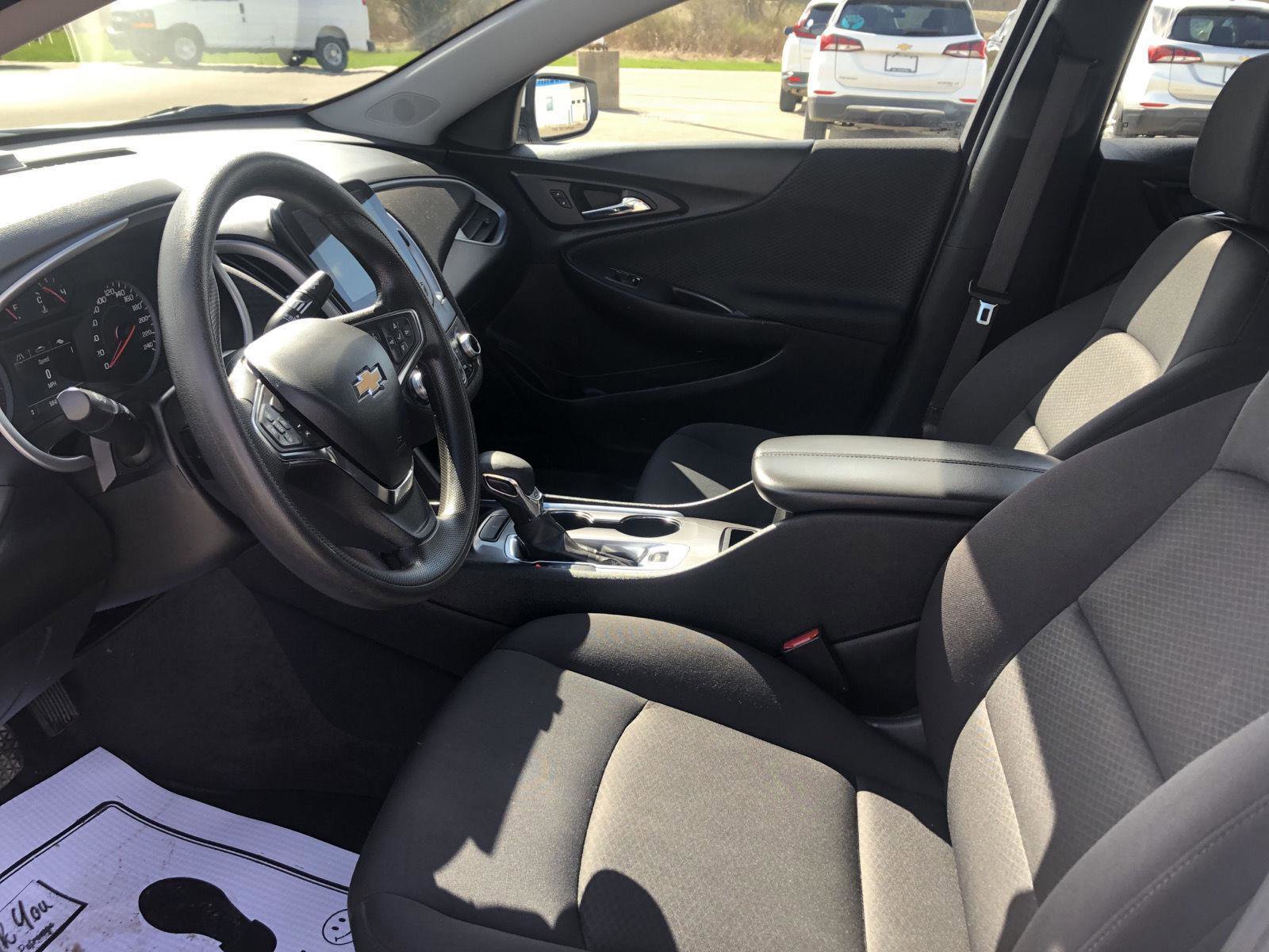 Used 2023 Chevrolet Malibu LT FWD image 18