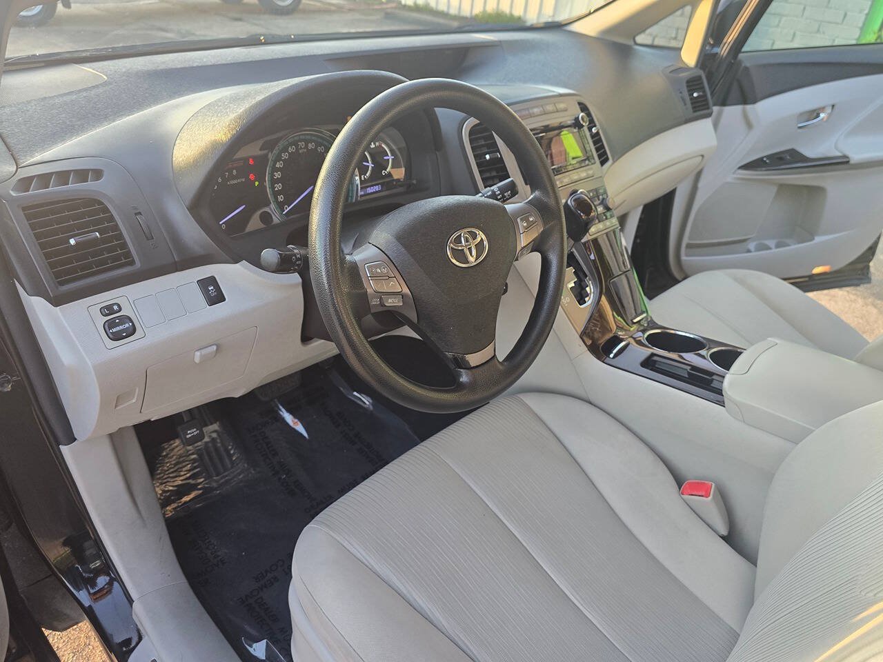 Used 2012 Toyota Venza LE FWD image 15
