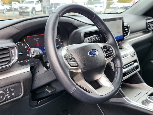 Certified 2022 Ford Explorer XLT w/ Equipment Group 202A image 20
