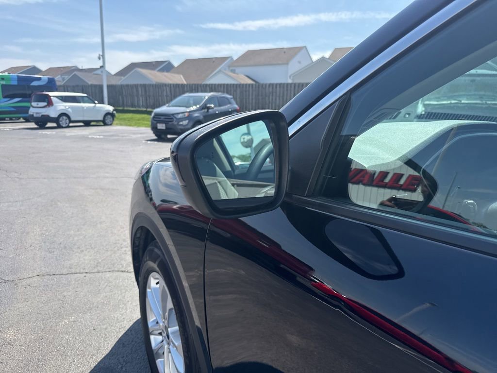 Used 2020 Ford Escape SE FWD image 22