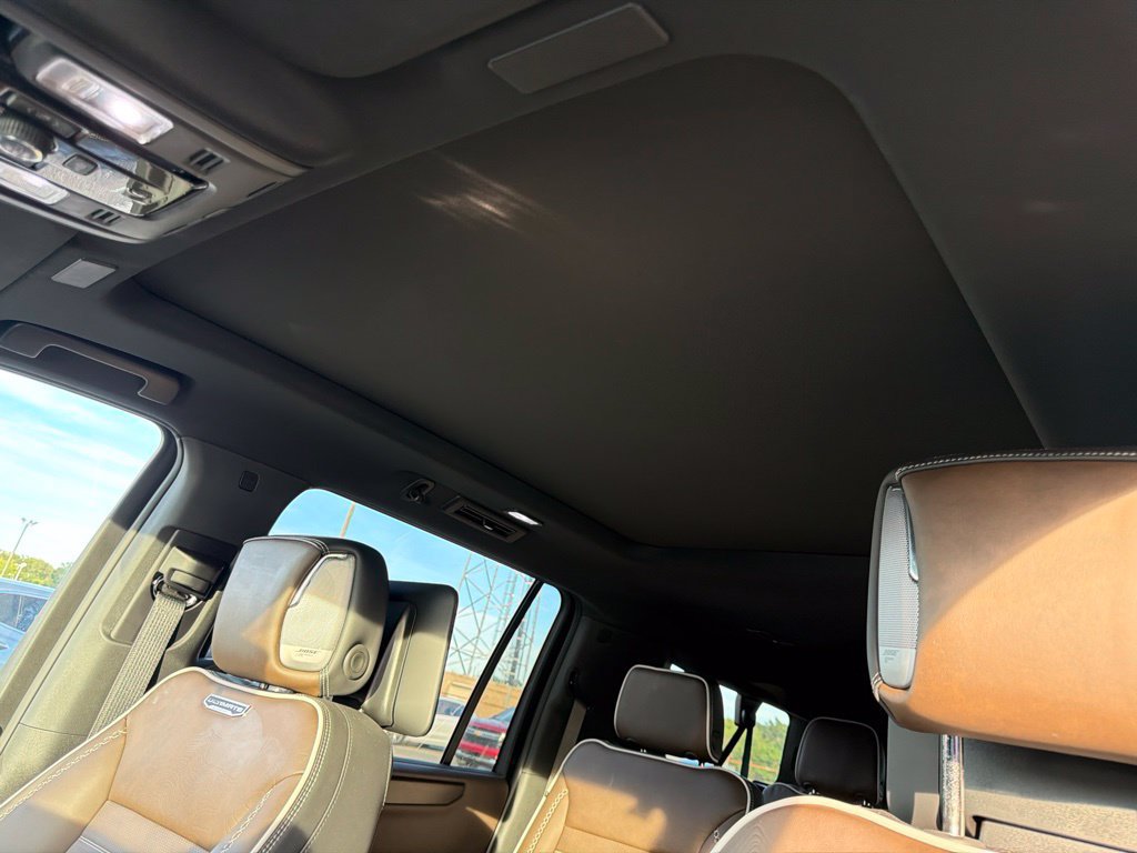 Used 2026 GMC Yukon XL Denali Ultimate w/ LPO, Floor Liner Package AWD/4WD image 19