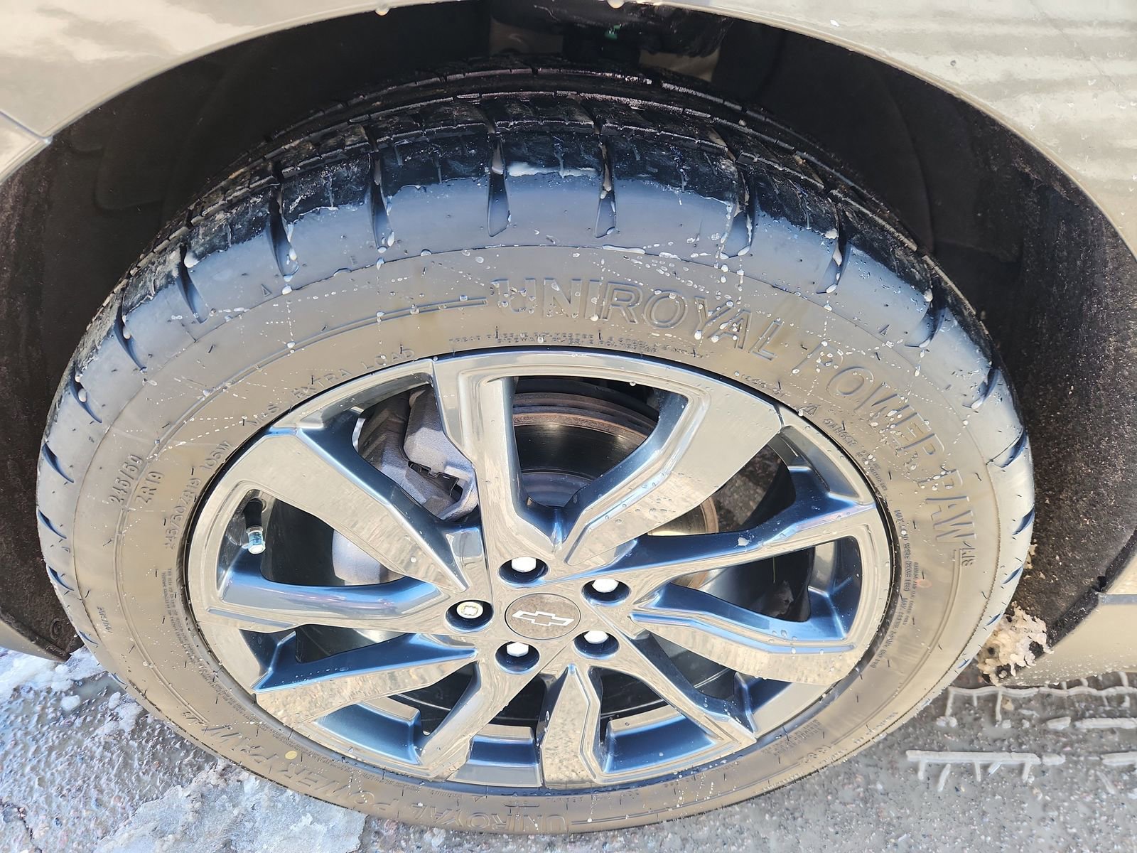 Used 2022 Chevrolet Equinox RS w/ RS Leather Package image 19