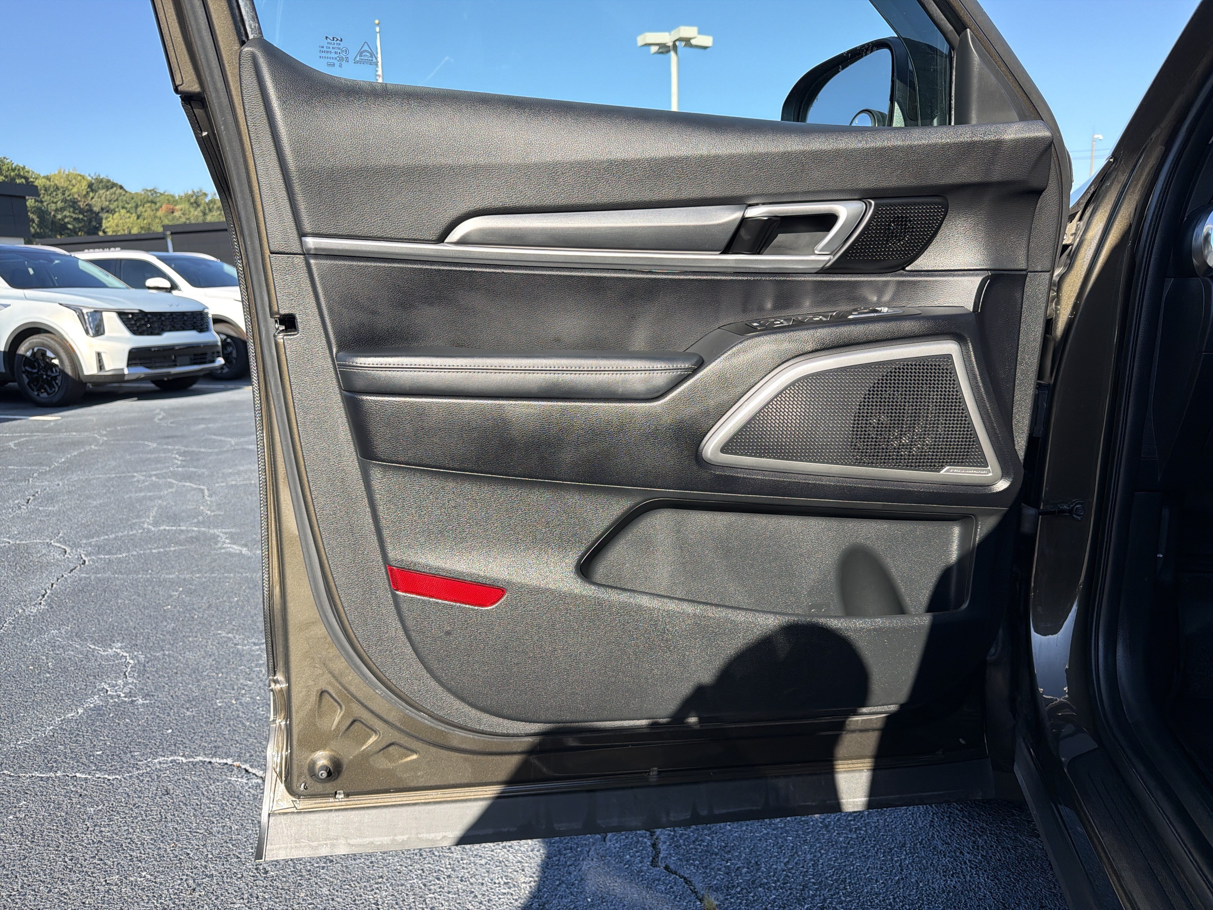 Used 2022 Kia Telluride S FWD image 12