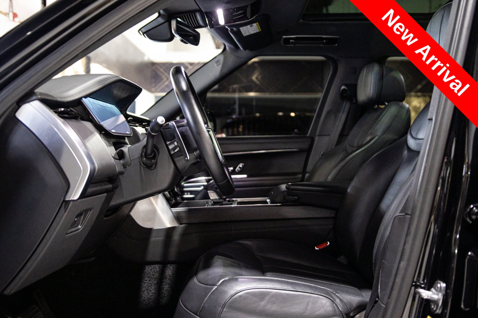Used 2023 Land Rover Range Rover Long Wheelbase SE AWD/4WD image 8
