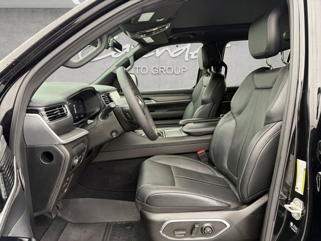 Used 2023 Jeep Wagoneer Series II w/ Premium Group I image 19