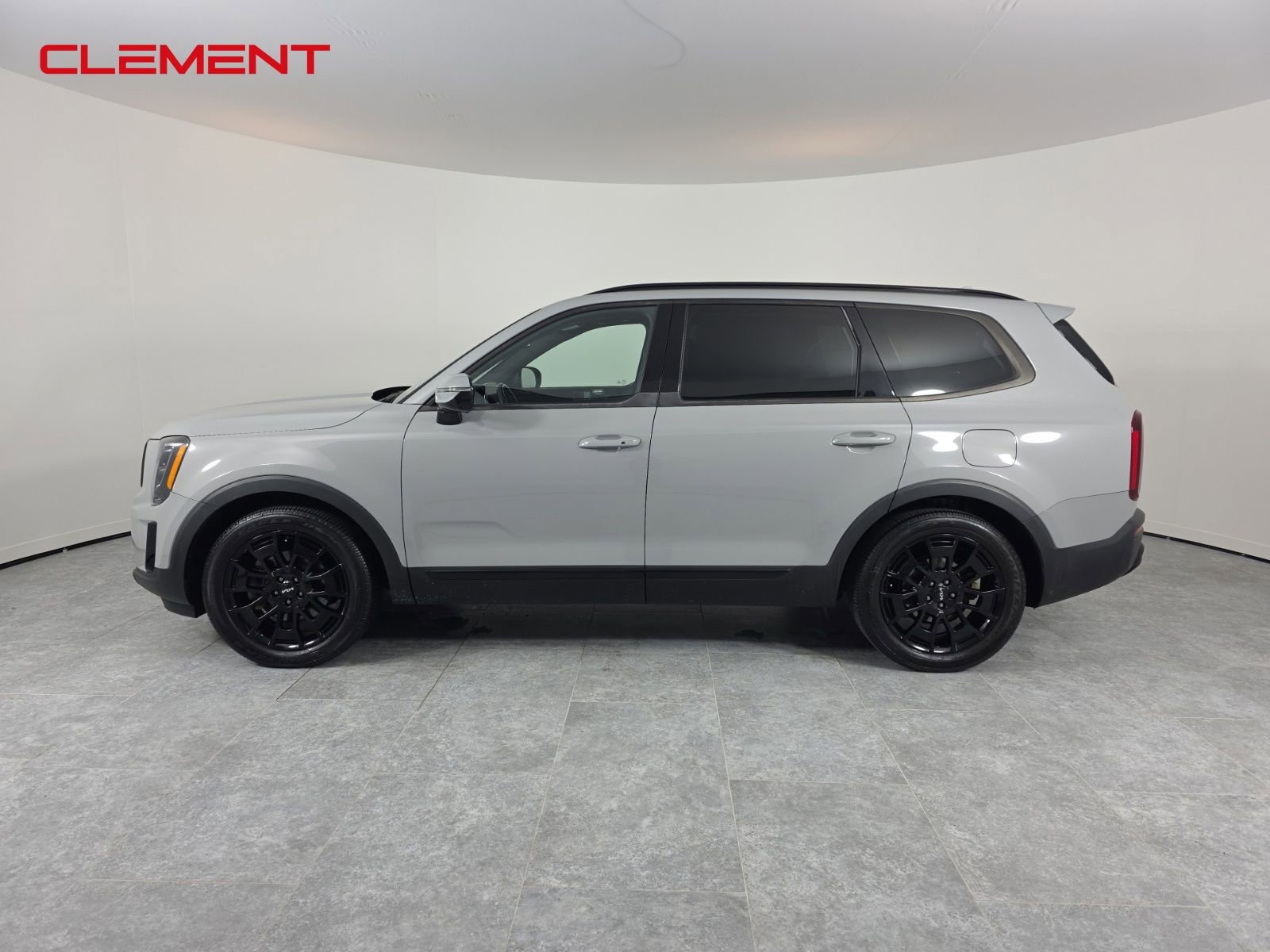 Used 2022 Kia Telluride SX w/ SX Prestige Package image 5