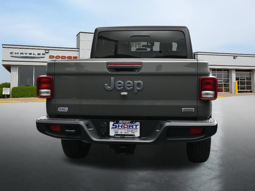 Used 2022 Jeep Gladiator Overland w/ Popular Equipment Package AWD/4WD image 4