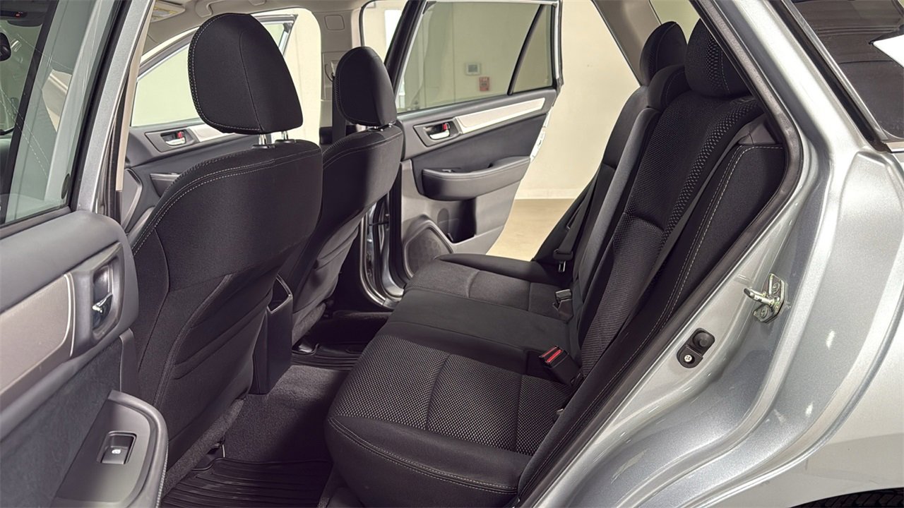 Used 2015 Subaru Outback 2.5i Premium image 15