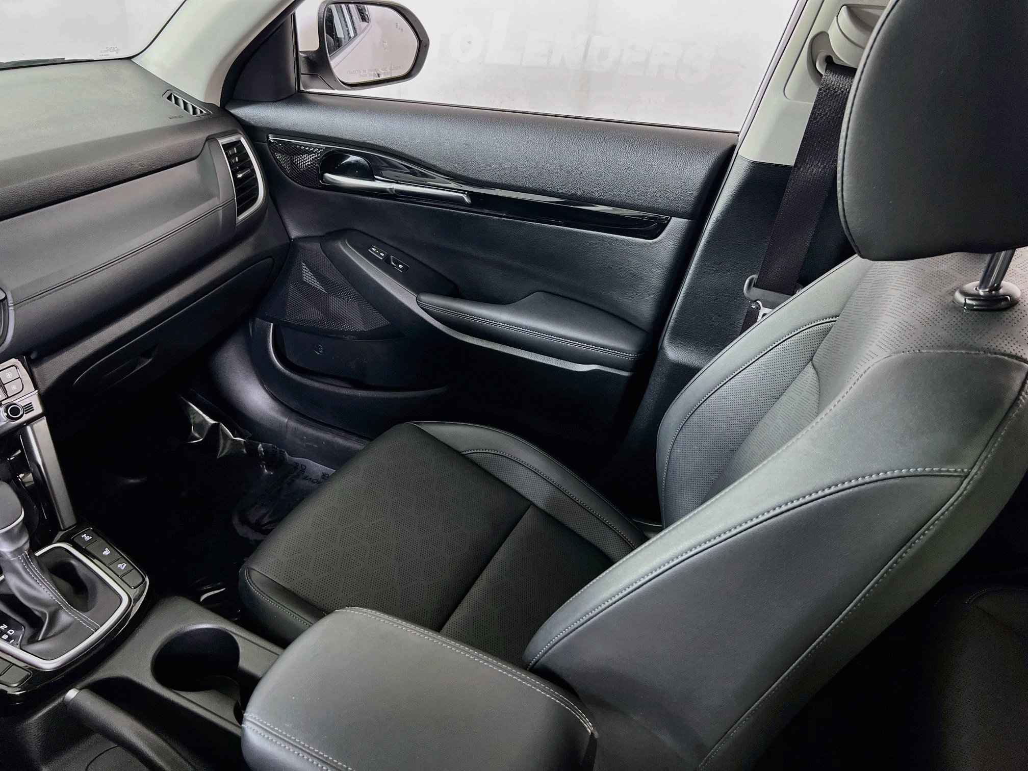 Used 2024 Kia Seltos EX AWD/4WD image 24