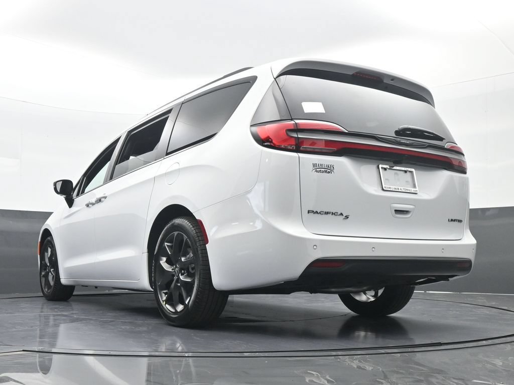 New 2026 Chrysler Pacifica Limited w/ S Appearance Package FWD image 53