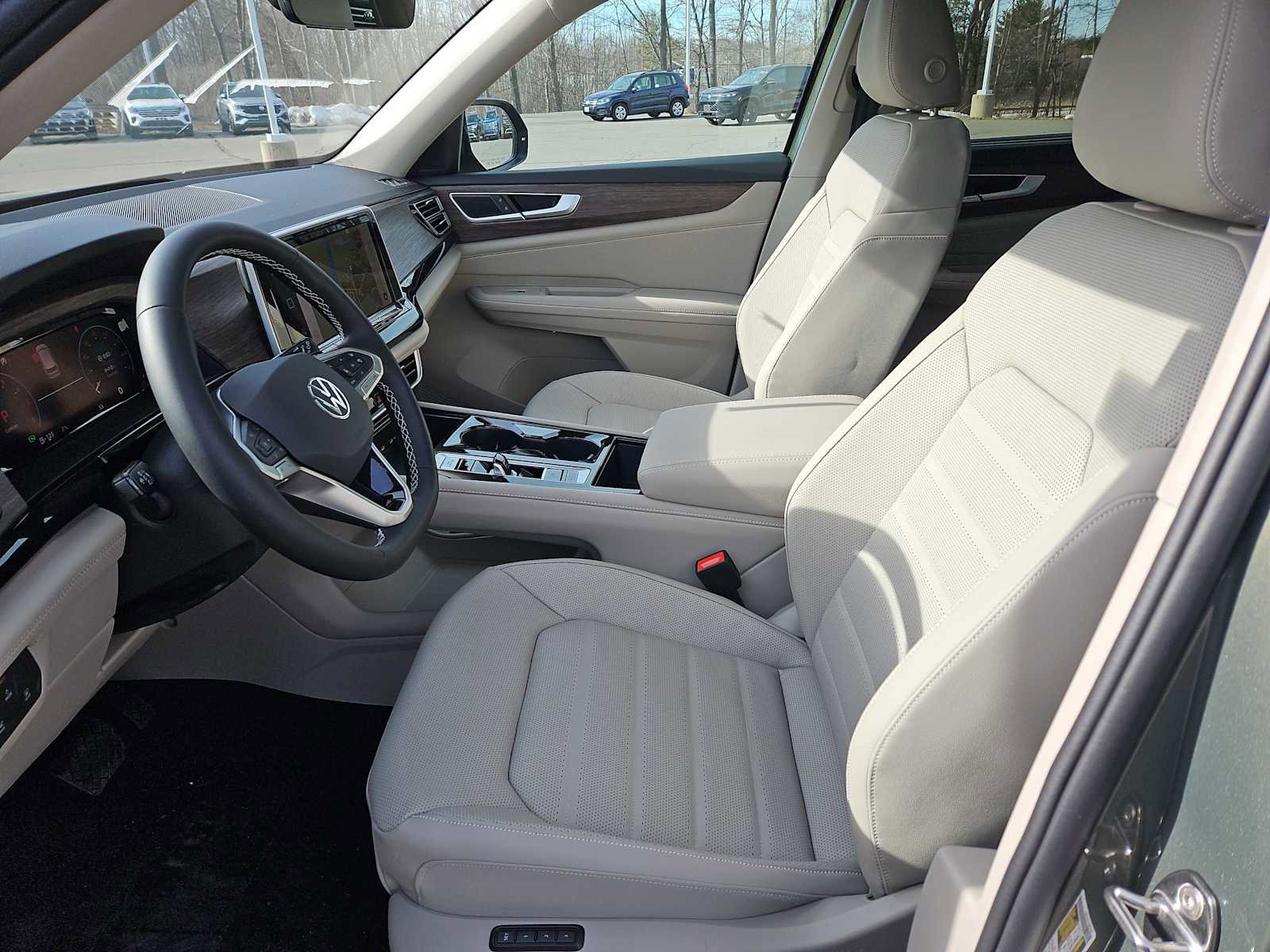 New 2026 Volkswagen Atlas SEL image 9