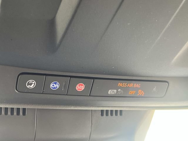 Certified 2024 Cadillac Escalade Luxury AWD/4WD image 28