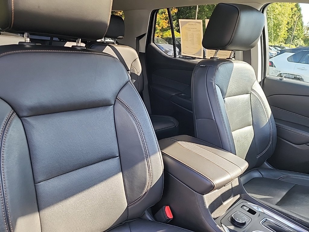 Used 2019 Chevrolet Traverse Premier w/ Redline Edition AWD/4WD image 21