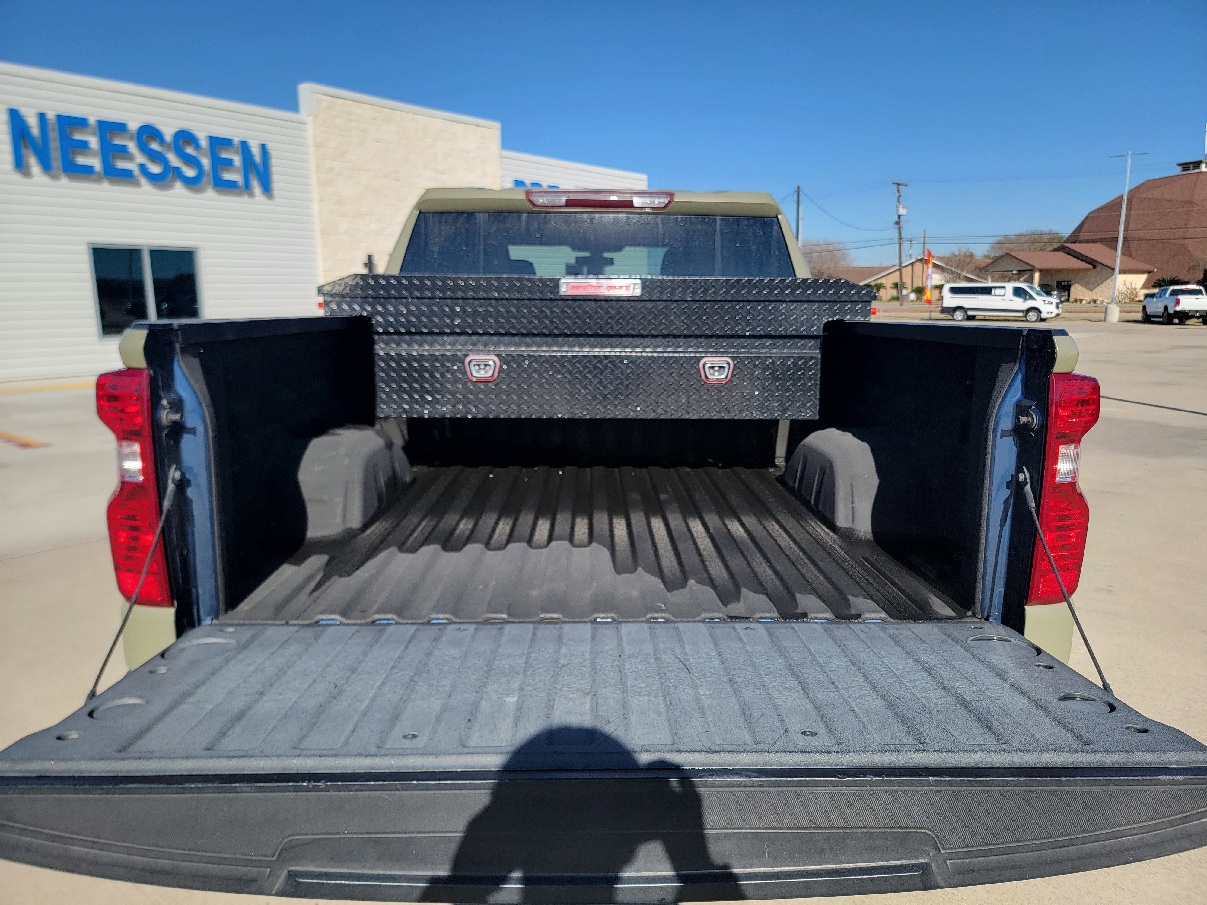 Used 2020 Chevrolet Silverado 1500 LT w/ Texas Edition image 31