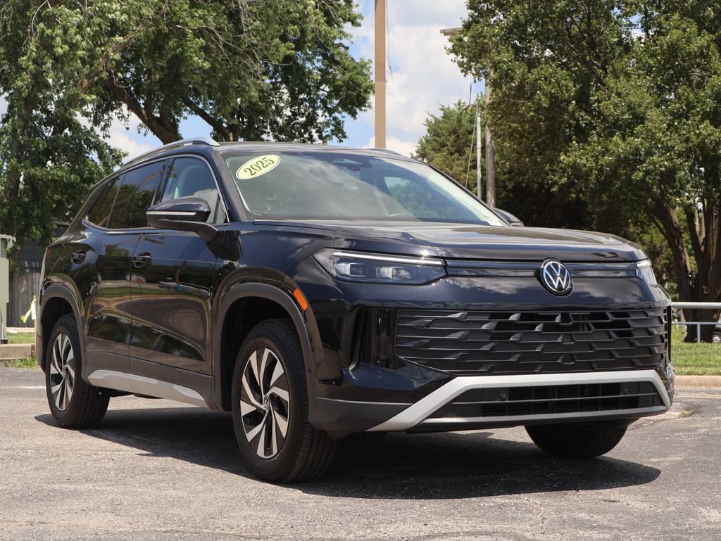 Used 2025 Volkswagen Tiguan S