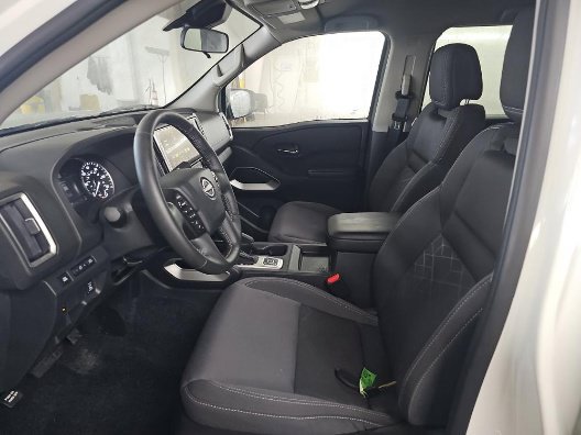 Used 2026 Nissan Frontier SV w/ SV Convenience Package AWD/4WD image 2