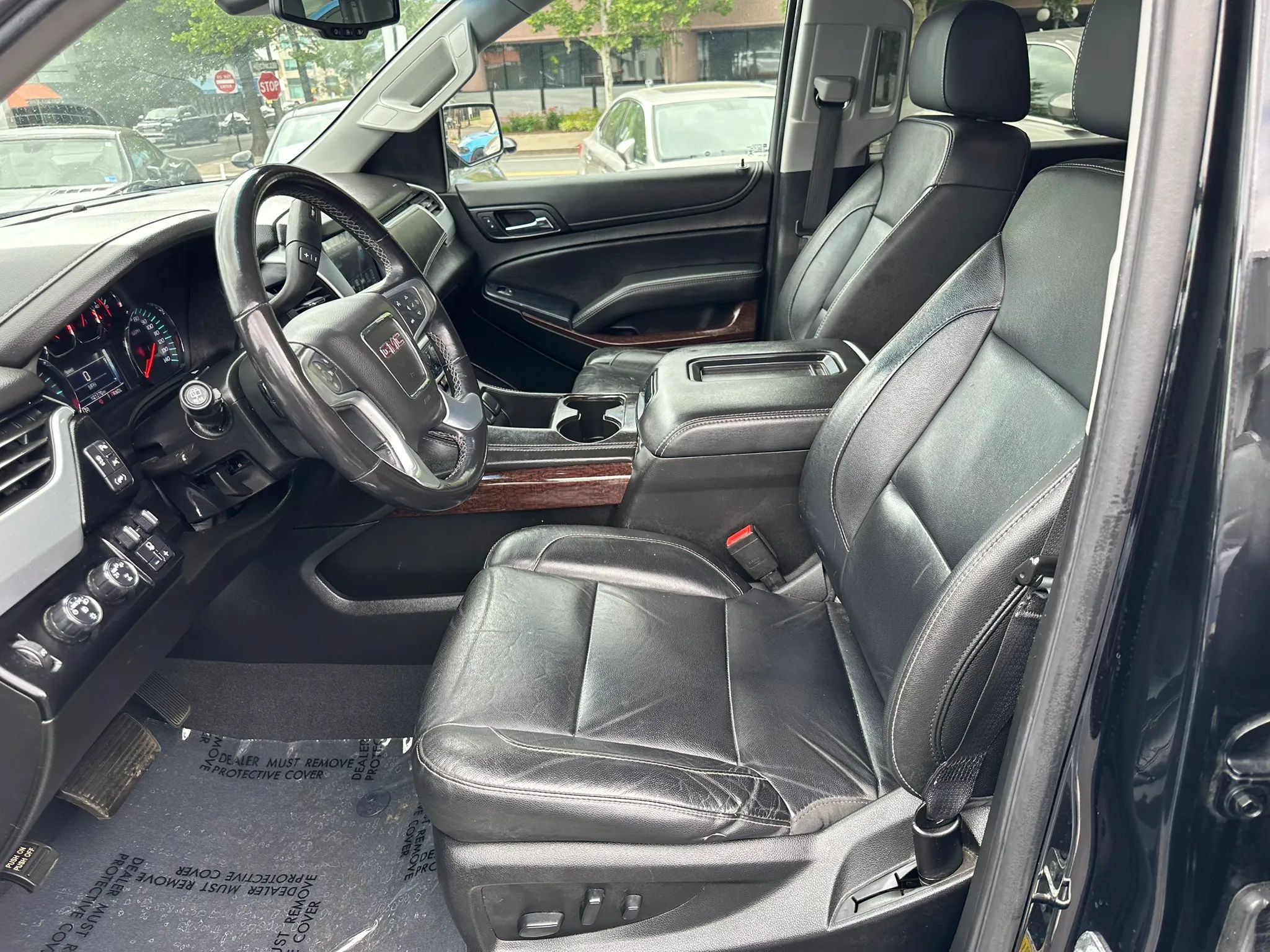 Used 2019 GMC Yukon XL SLT w/ HD Trailering Package AWD/4WD image 25