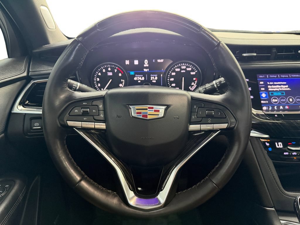 Used 2022 Cadillac XT6 Premium Luxury w/ Technology Package AWD/4WD image 13