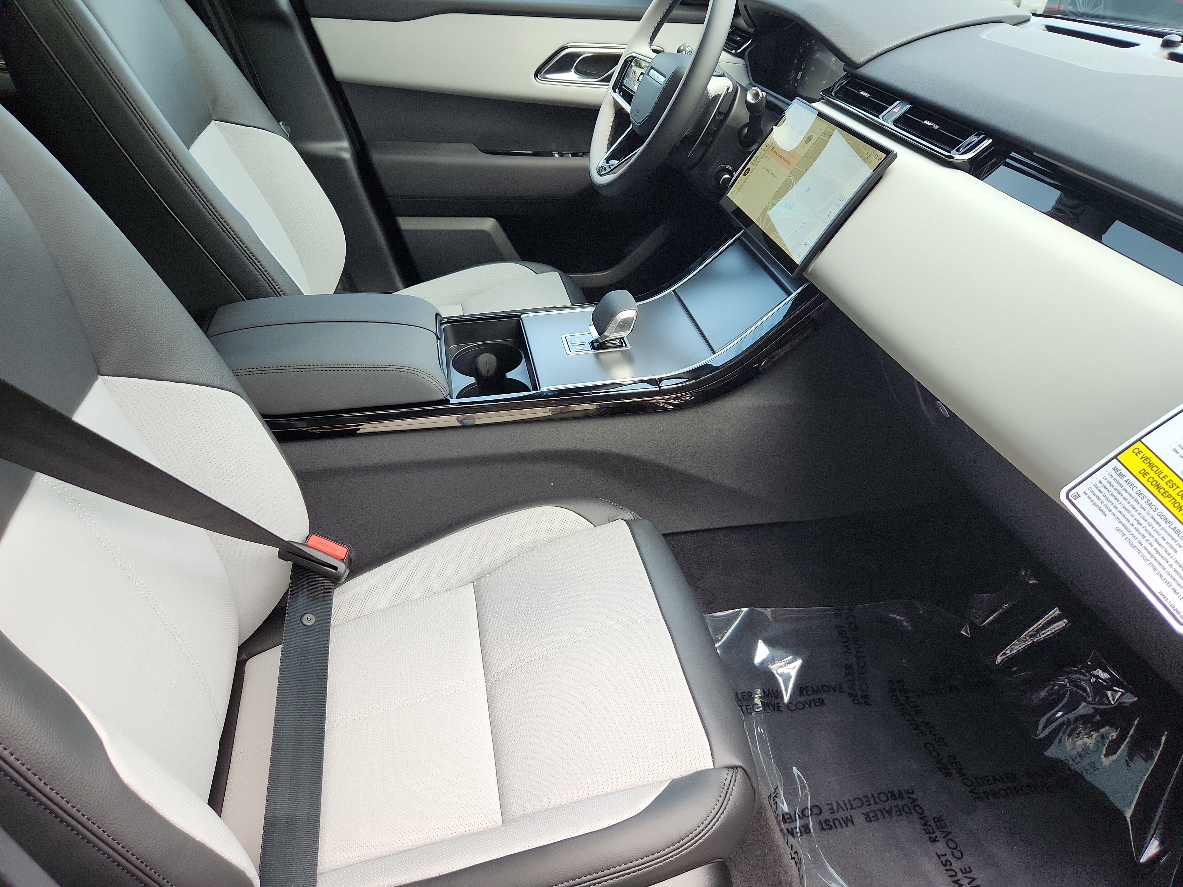 Used 2026 Land Rover Range Rover Velar S image 3