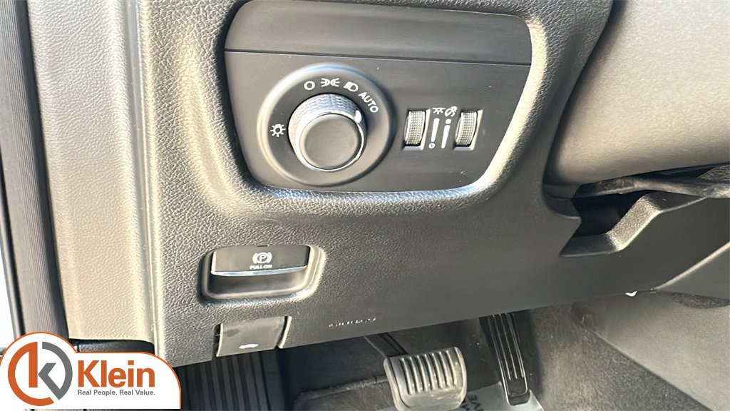 Used 2024 Jeep Grand Cherokee L Laredo w/ Luxury Tech Group I image 14