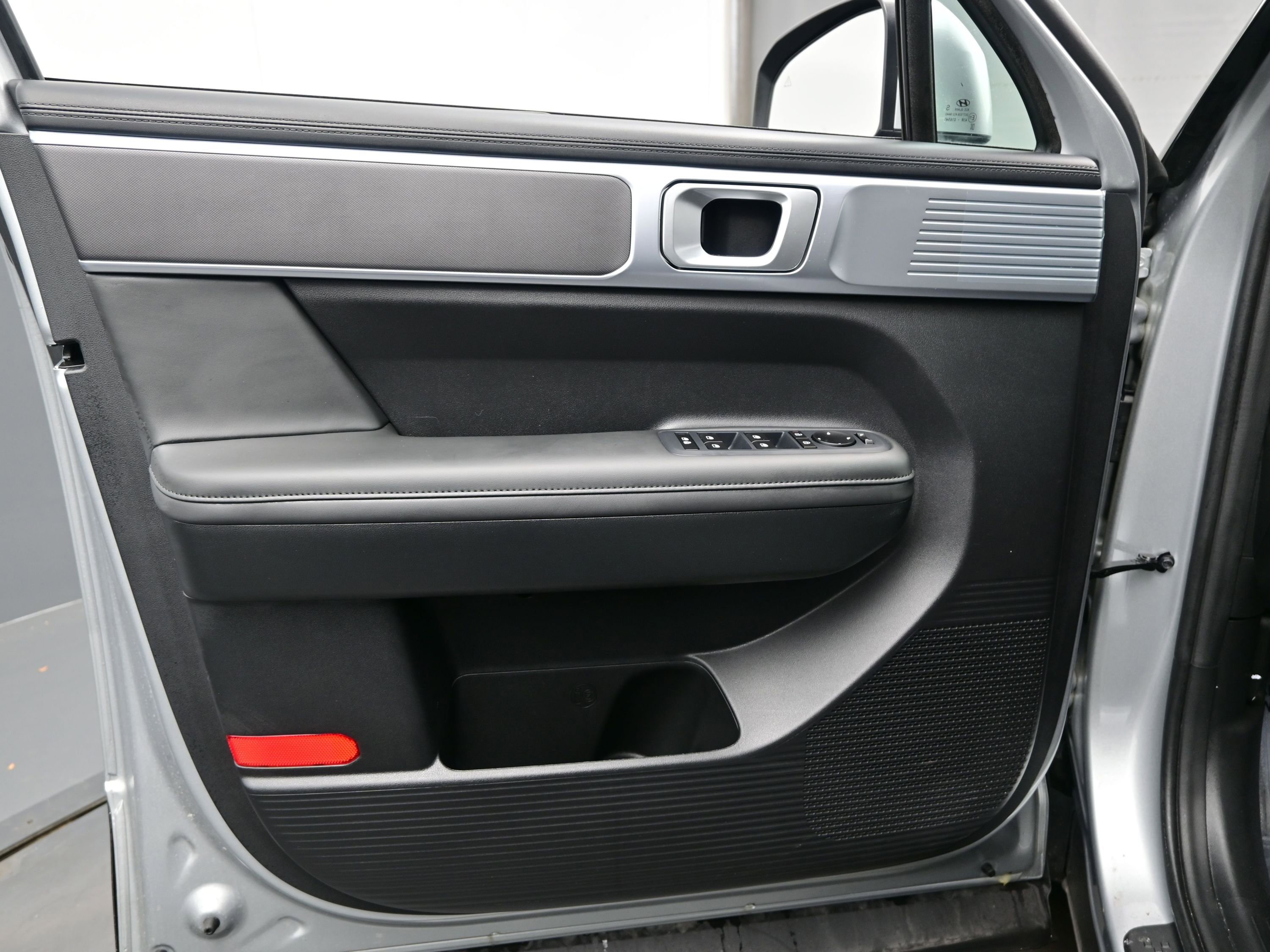 Certified 2026 Hyundai Santa Fe SEL image 9