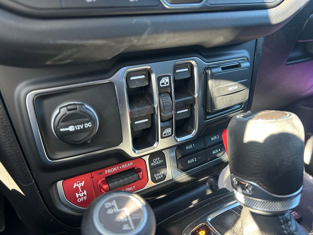 New 2026 Jeep Gladiator Rubicon w/ Steel Power Dome Hood Package image 21