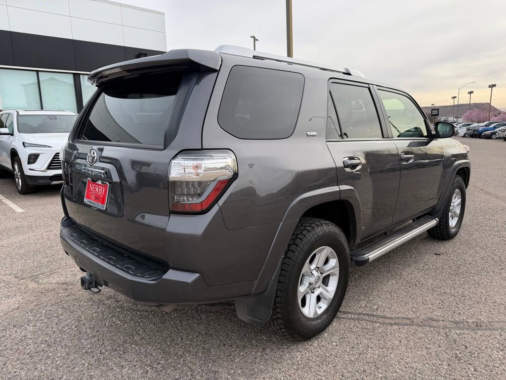 Used 2018 Toyota 4Runner SR5 image 5
