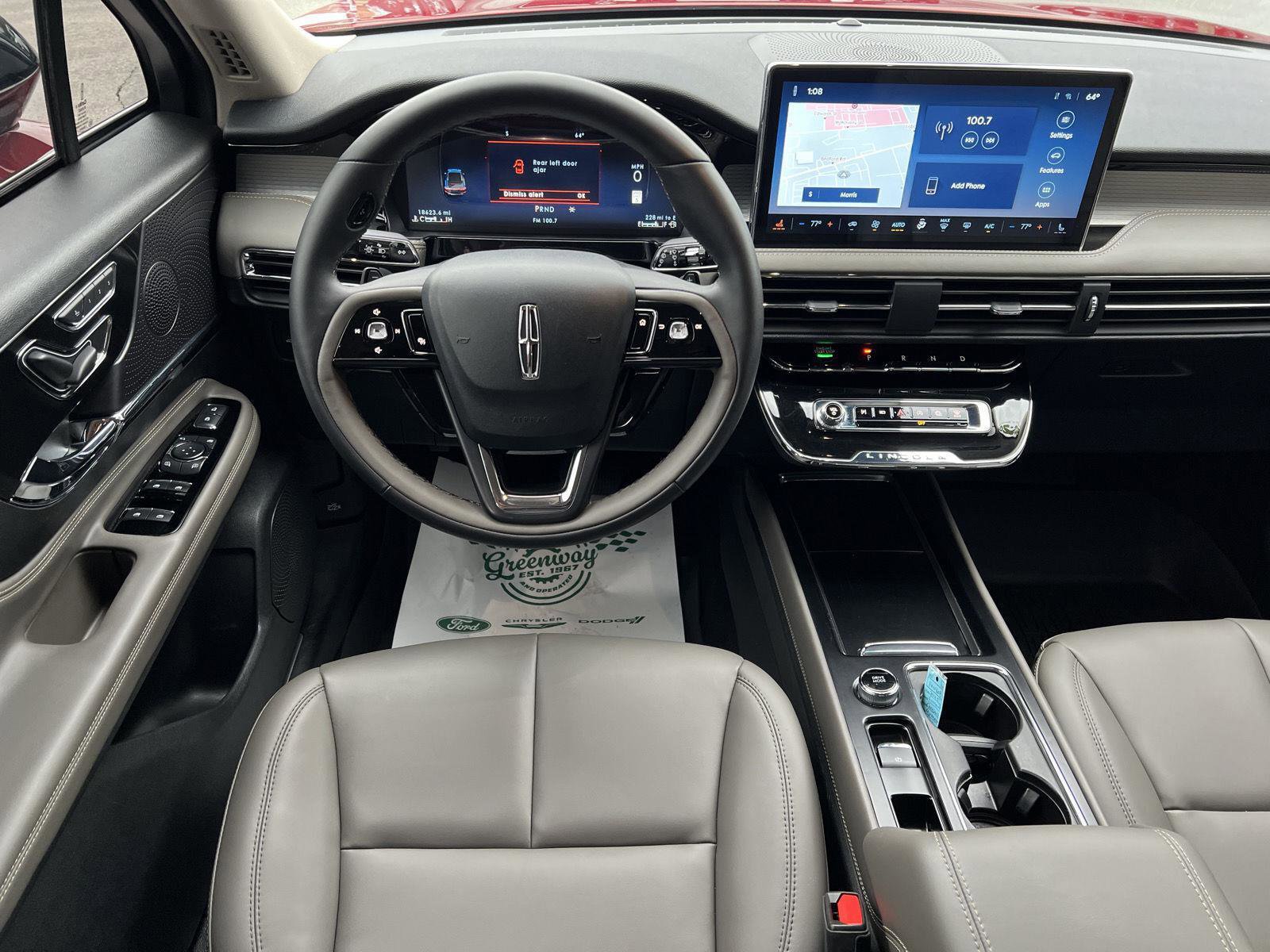 Used 2025 Lincoln Corsair AWD image 21